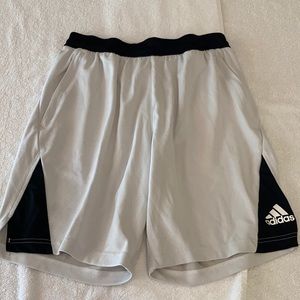 Men’s adidas athletic shorts M